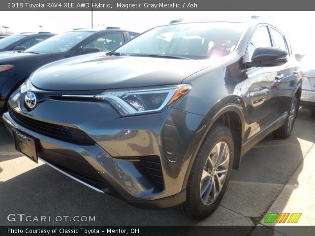 2018 Toyota RAV4 XLE AWD Hybrid in Magnetic Gray Metallic