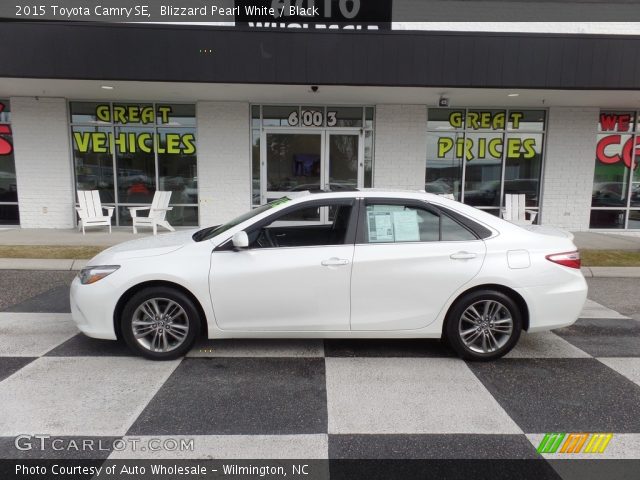 2015 Toyota Camry SE in Blizzard Pearl White