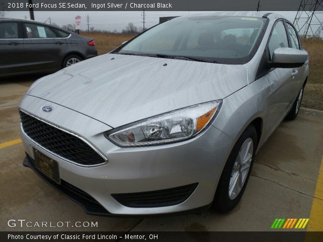 2018 Ford Focus SE Sedan in Ingot Silver