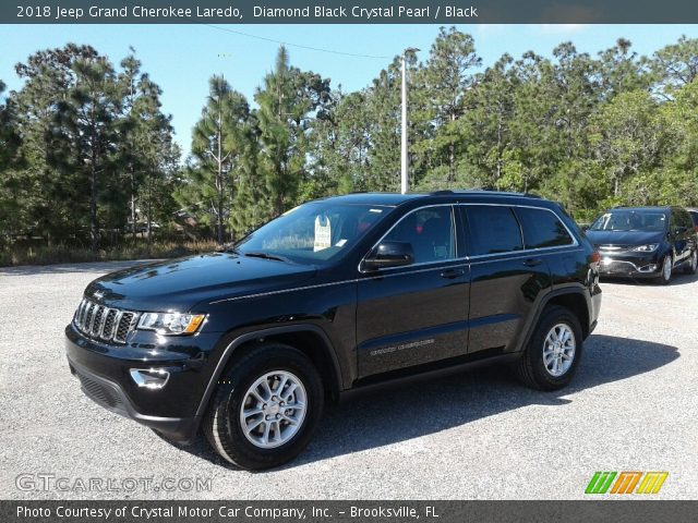 2018 Jeep Grand Cherokee Laredo in Diamond Black Crystal Pearl