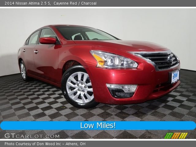 2014 Nissan Altima 2.5 S in Cayenne Red