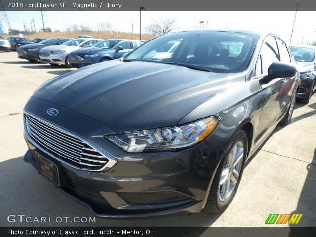 2018 Ford Fusion SE in Magnetic