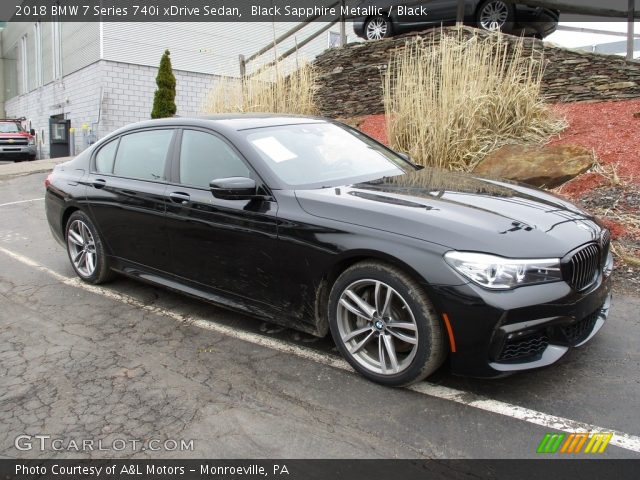 2018 BMW 7 Series 740i xDrive Sedan in Black Sapphire Metallic