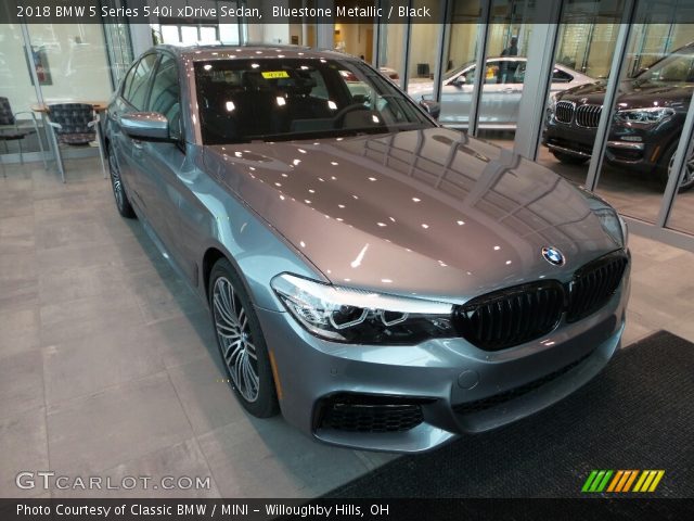 2018 BMW 5 Series 540i xDrive Sedan in Bluestone Metallic