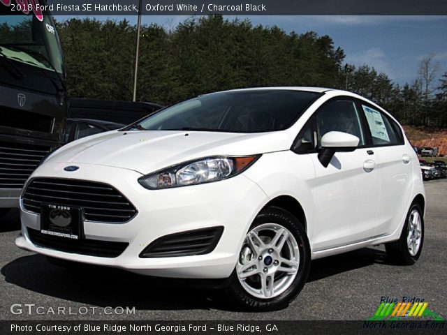 2018 Ford Fiesta SE Hatchback in Oxford White