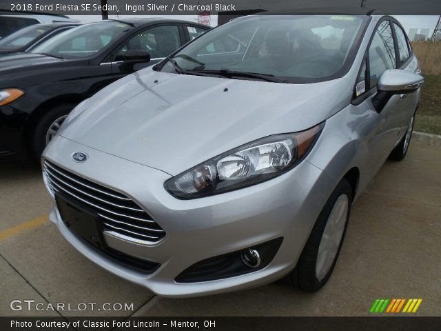 2018 Ford Fiesta SE Sedan in Ingot Silver