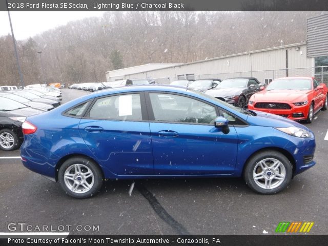 2018 Ford Fiesta SE Sedan in Lightning Blue