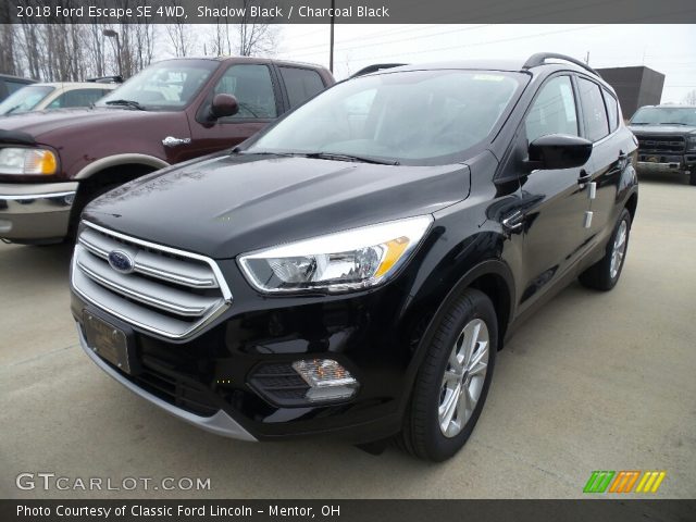 2018 Ford Escape SE 4WD in Shadow Black