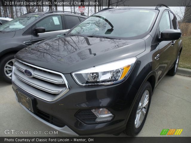 2018 Ford Escape SE 4WD in Magnetic