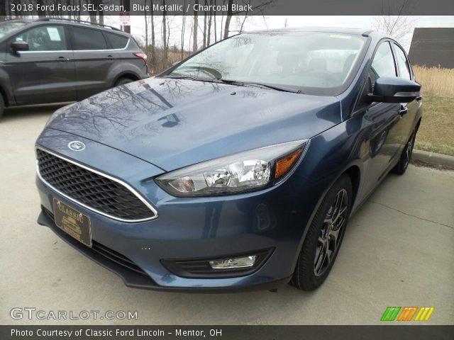 2018 Ford Focus SEL Sedan in Blue Metallic