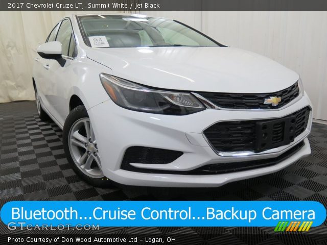 2017 Chevrolet Cruze LT in Summit White