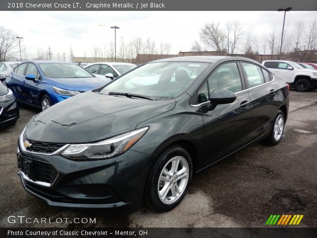 2018 Chevrolet Cruze LT in Graphite Metallic