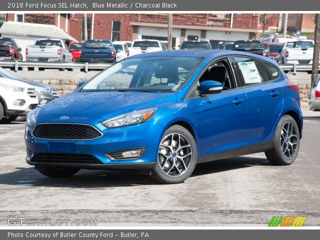 2018 Ford Focus SEL Hatch in Blue Metallic