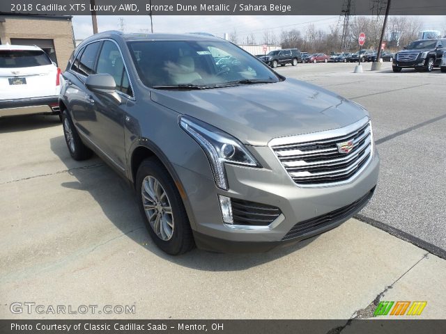 2018 Cadillac XT5 Luxury AWD in Bronze Dune Metallic