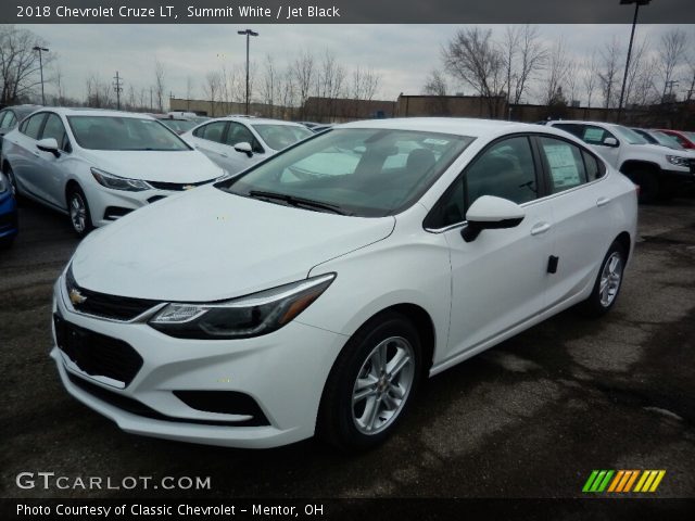 2018 Chevrolet Cruze LT in Summit White