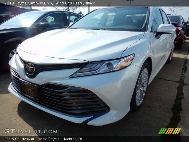 2018 Toyota Camry XLE V6 in Wind Chill Pearl
