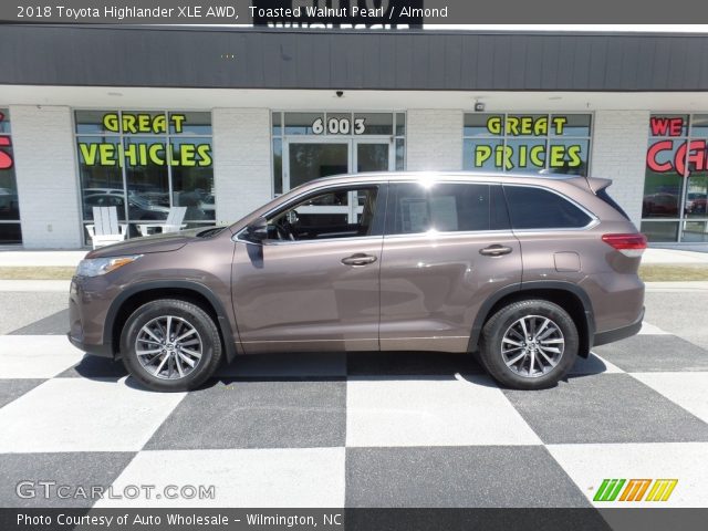 2018 Toyota Highlander XLE AWD in Toasted Walnut Pearl