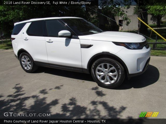 2018 Land Rover Discovery SE in Fuji White