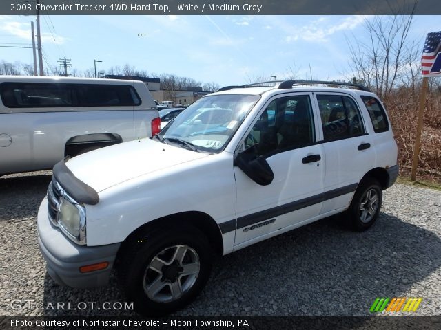 2003 Chevrolet Tracker 4WD Hard Top in White