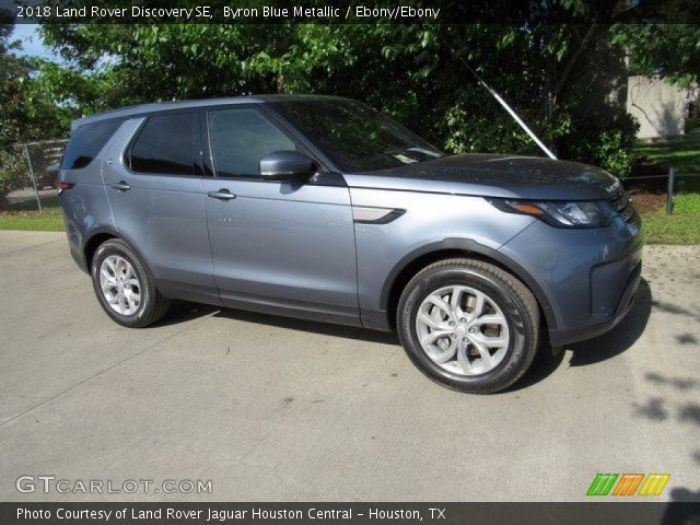 2018 Land Rover Discovery SE in Byron Blue Metallic