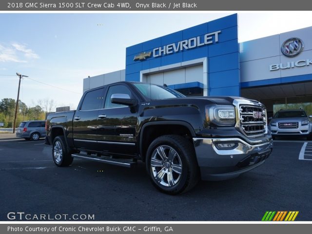 2018 GMC Sierra 1500 SLT Crew Cab 4WD in Onyx Black