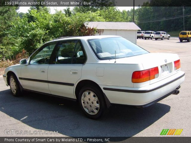 1993 Honda Accord EX Sedan in Frost White