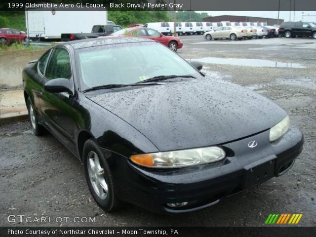 1999 Oldsmobile Alero GL Coupe in Black Onyx