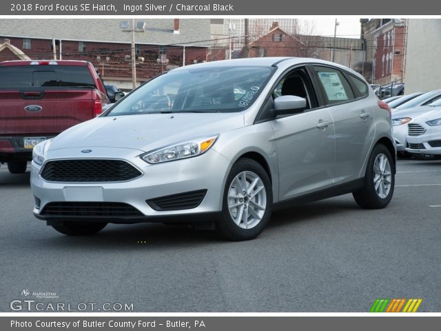 2018 Ford Focus SE Hatch in Ingot Silver