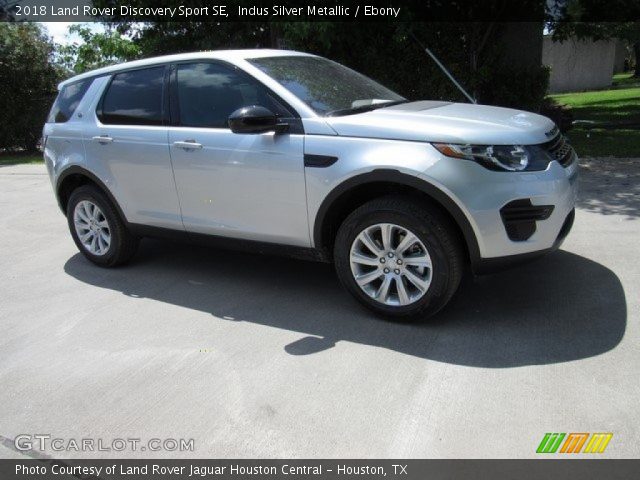 2018 Land Rover Discovery Sport SE in Indus Silver Metallic