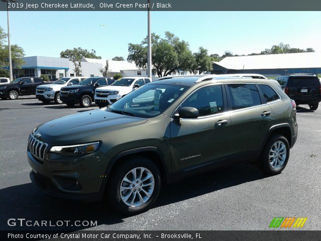 2019 Jeep Cherokee Latitude in Olive Green Pearl