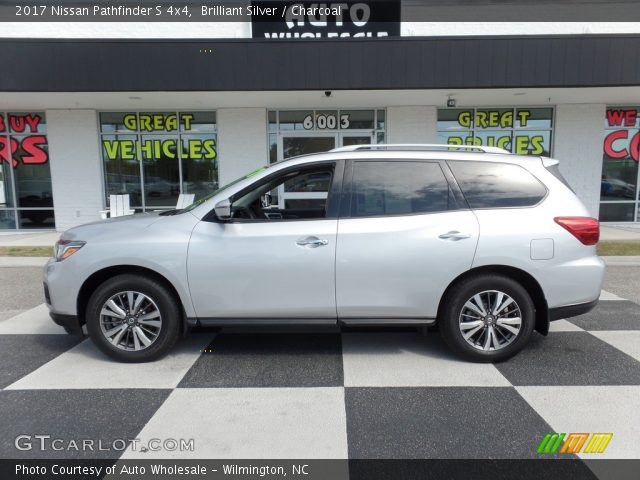 2017 Nissan Pathfinder S 4x4 in Brilliant Silver