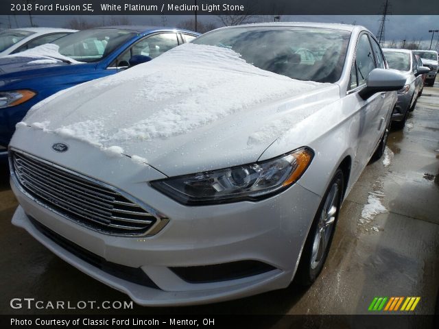 2018 Ford Fusion SE in White Platinum