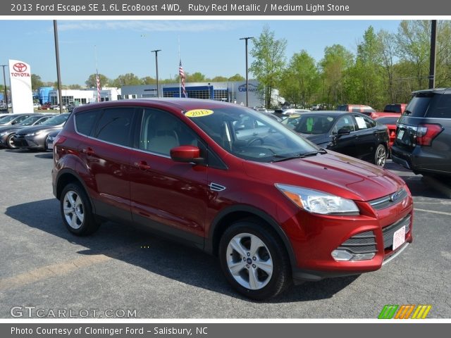2013 Ford Escape SE 1.6L EcoBoost 4WD in Ruby Red Metallic