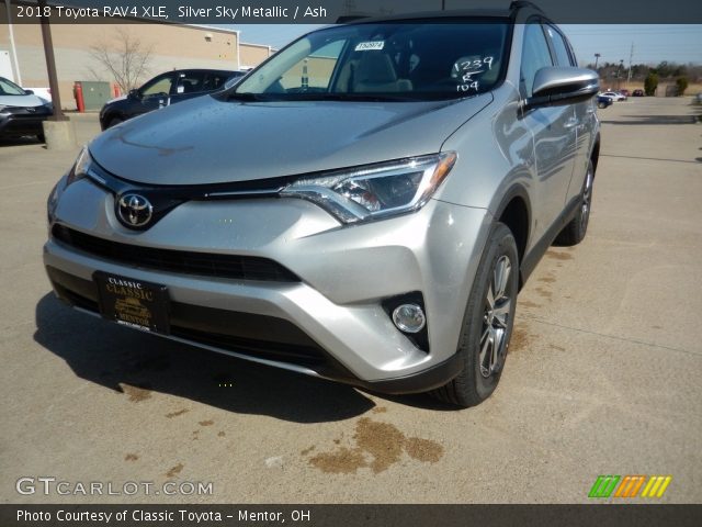 2018 Toyota RAV4 XLE in Silver Sky Metallic