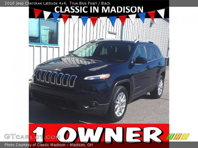 2016 Jeep Cherokee Latitude 4x4 in True Blue Pearl