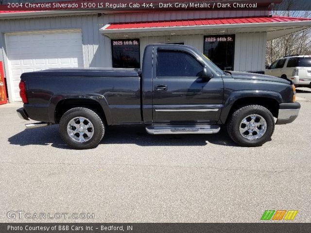 2004 Chevrolet Silverado 1500 LS Regular Cab 4x4 in Dark Gray Metallic