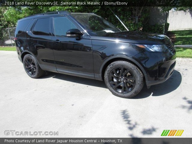 2018 Land Rover Discovery SE in Santorini Black Metallic