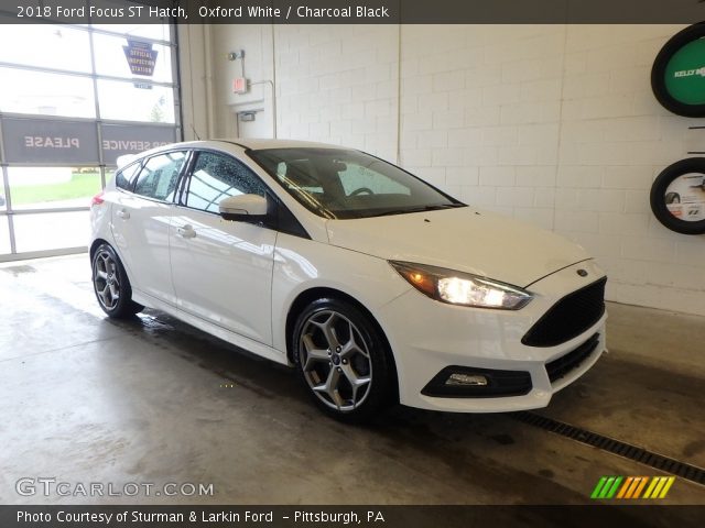 2018 Ford Focus ST Hatch in Oxford White