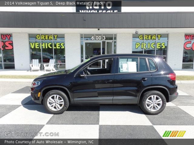 2014 Volkswagen Tiguan S in Deep Black Metallic