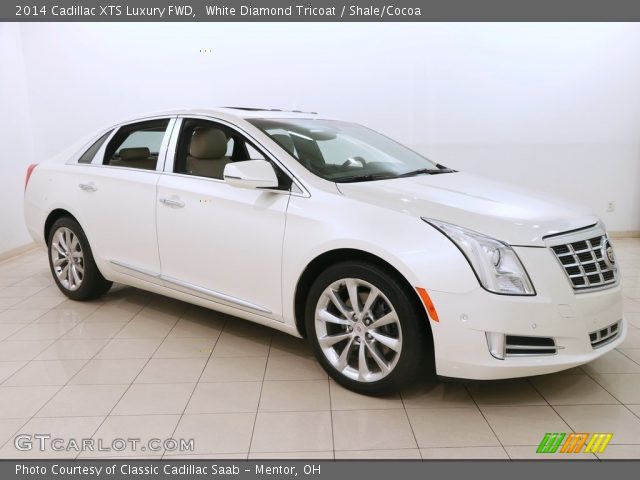 2014 Cadillac XTS Luxury FWD in White Diamond Tricoat