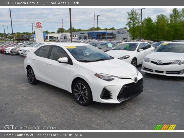 2017 Toyota Corolla SE in Super White