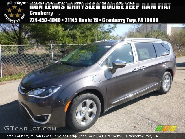 2018 Chrysler Pacifica Hybrid Limited in Granite Crystal Metallic