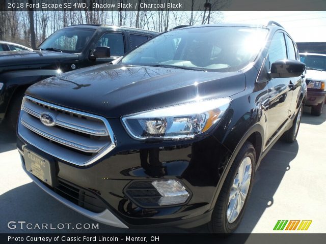 2018 Ford Escape SE 4WD in Shadow Black