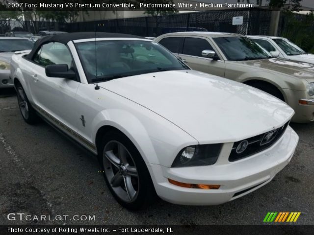 2007 Ford Mustang V6 Premium Convertible in Performance White