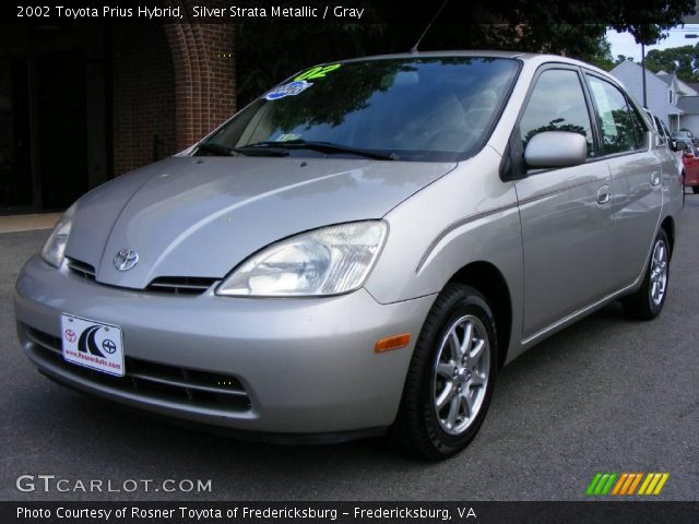 2002 Toyota Prius Hybrid in Silver Strata Metallic
