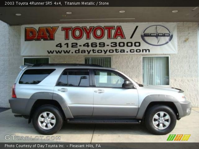 2003 Toyota 4Runner SR5 4x4 in Titanium Metallic