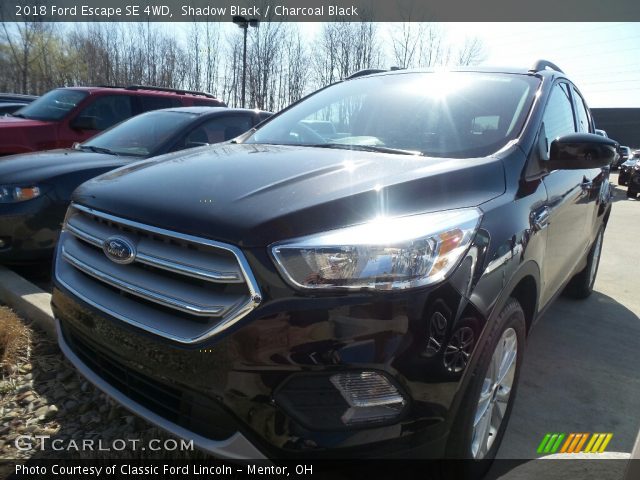 2018 Ford Escape SE 4WD in Shadow Black