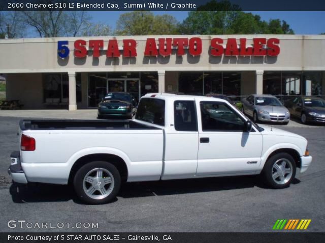 2000 Chevrolet S10 LS Extended Cab in Summit White