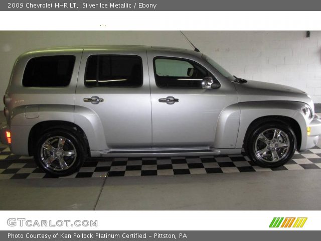 2009 Chevrolet HHR LT in Silver Ice Metallic