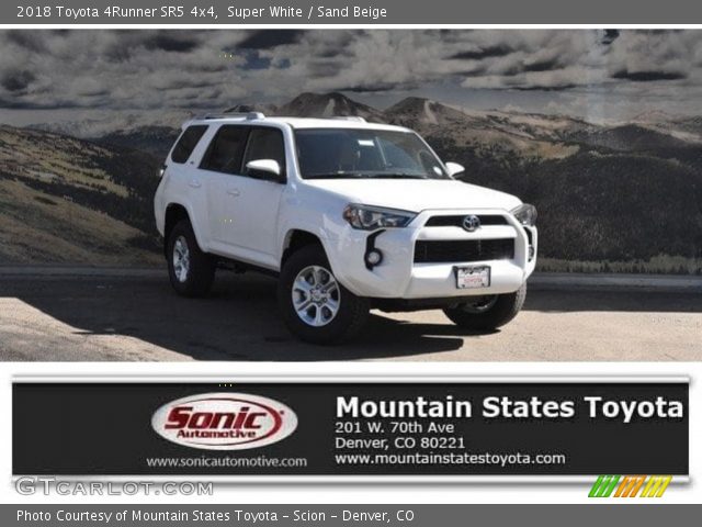 2018 Toyota 4Runner SR5 4x4 in Super White